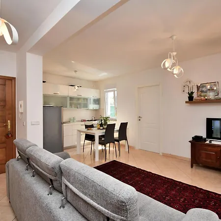 Beba Apartment